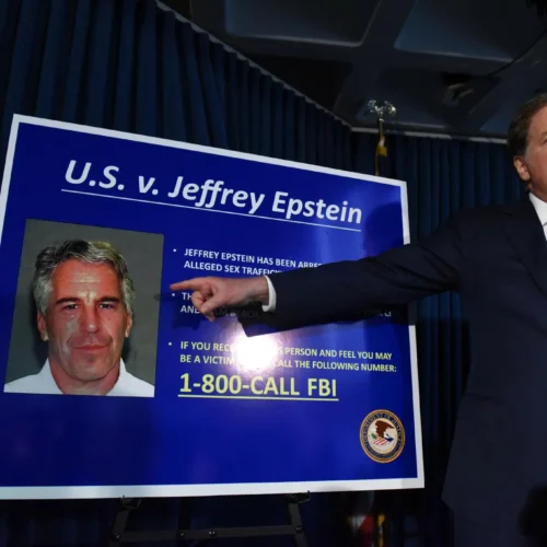 Labour Hit by Resignation as Ex-Diplomat Cites Epstein Report Fallout